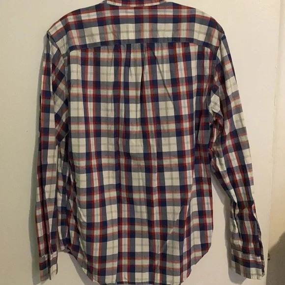 AE button up - Picture 5 of 8